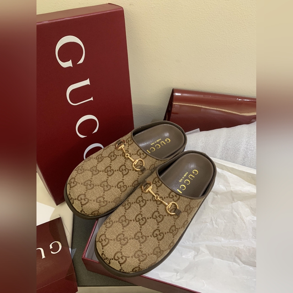 Gucci Women's mule with Horsebit